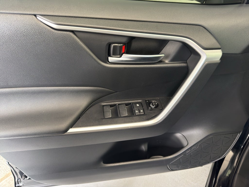 2025 Toyota RAV4 Hybrid Hybrid XLE