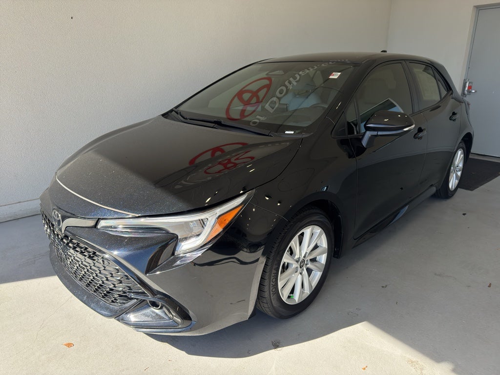 2025 Toyota Corolla Hatchback SE