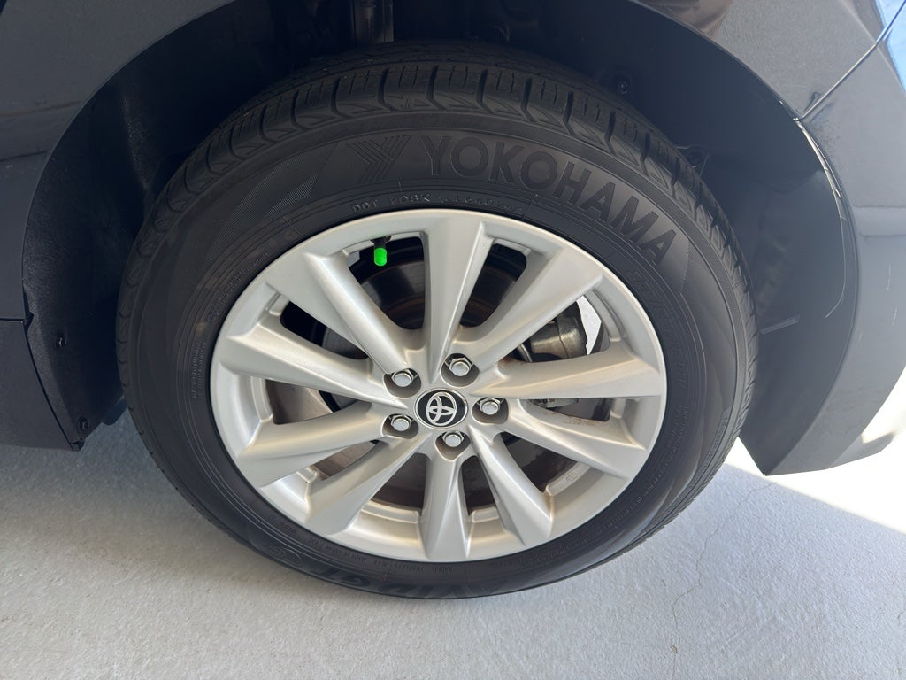 2025 Toyota Corolla Hatchback SE