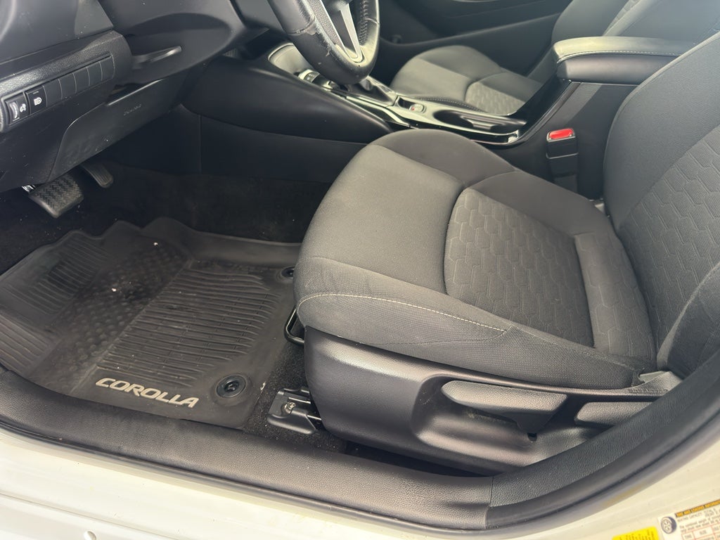 2022 Toyota Corolla Hatchback SE