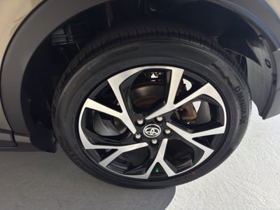 2021 Toyota C-HR XLE