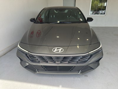 2025 Hyundai Elantra SEL Sport