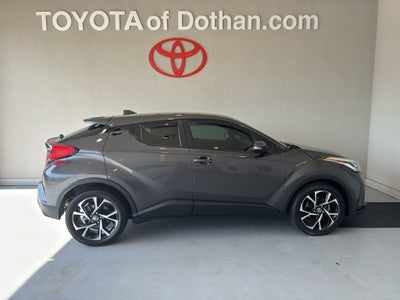 2022 Toyota C-HR XLE