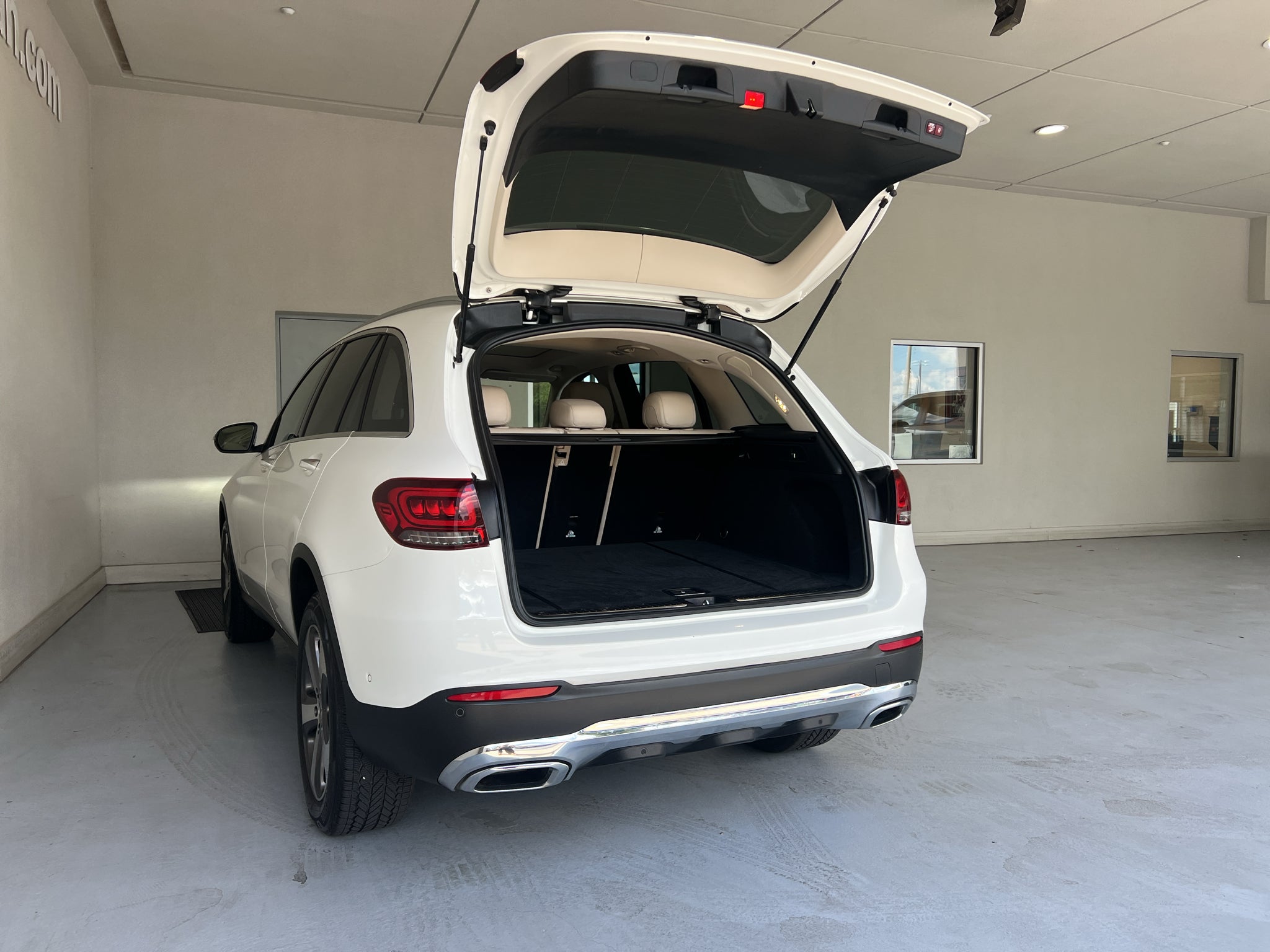 2022 Mercedes-Benz GLC 300