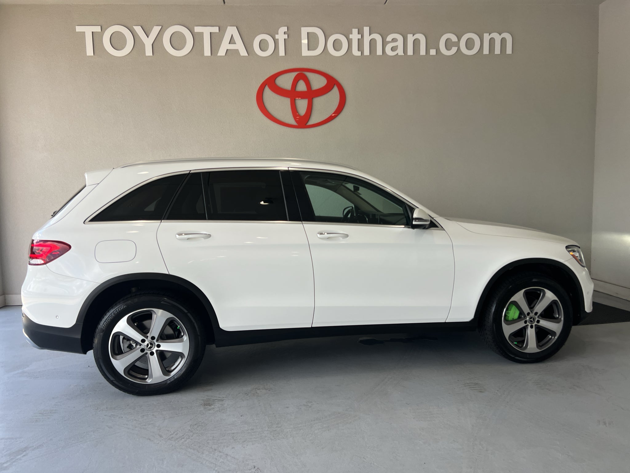 2022 Mercedes-Benz GLC 300