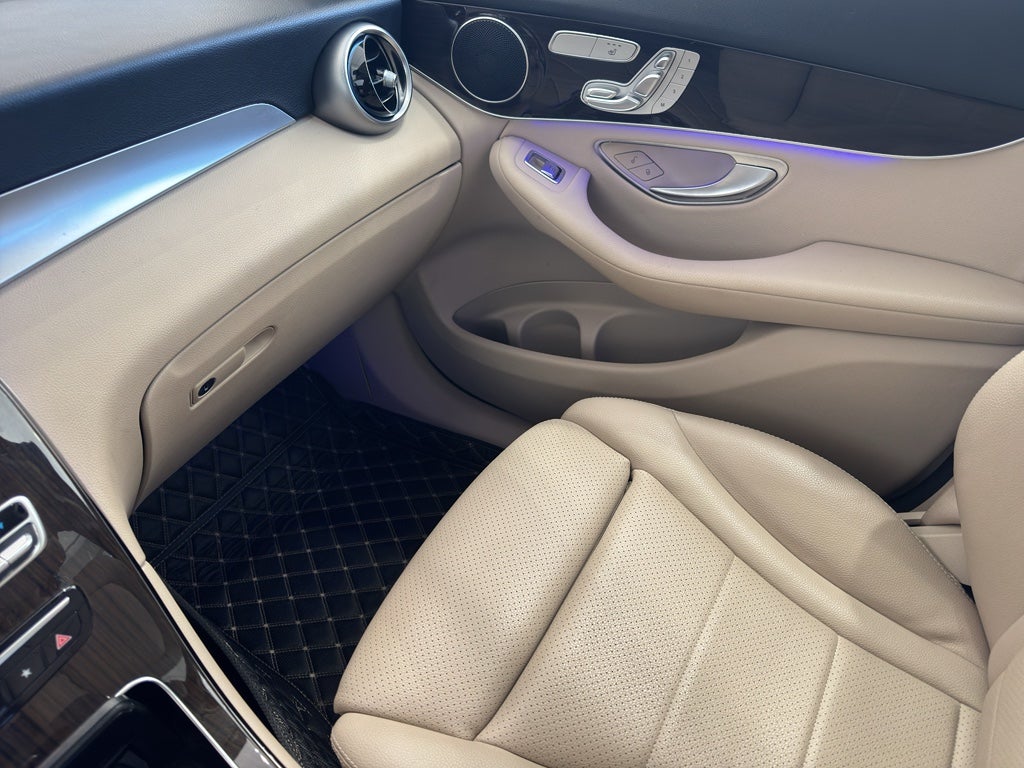 2022 Mercedes-Benz GLC 300