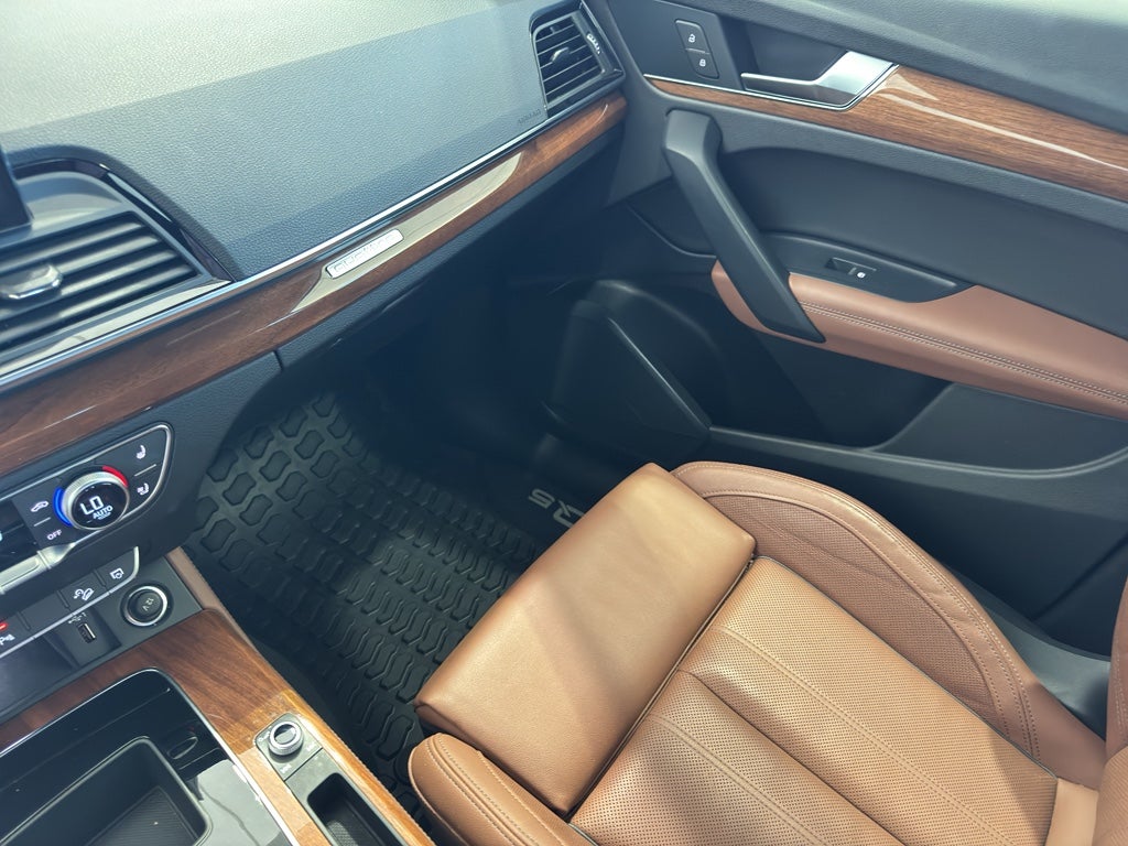 2022 Audi Q5 S line Premium Plus