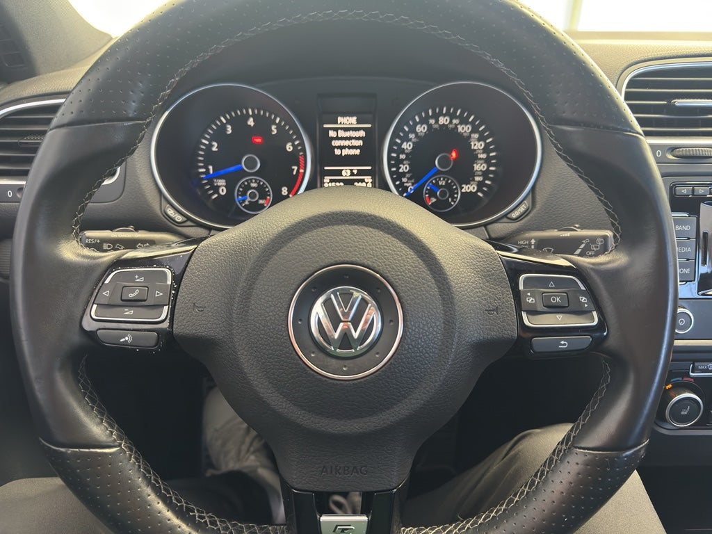 2013 Volkswagen Golf w/Sunroof & Navi
