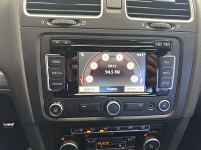 2013 Volkswagen Golf w/Sunroof & Navi