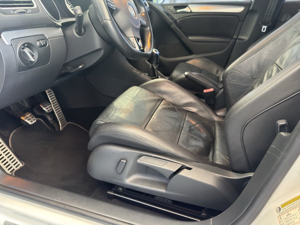 2013 Volkswagen Golf w/Sunroof & Navi