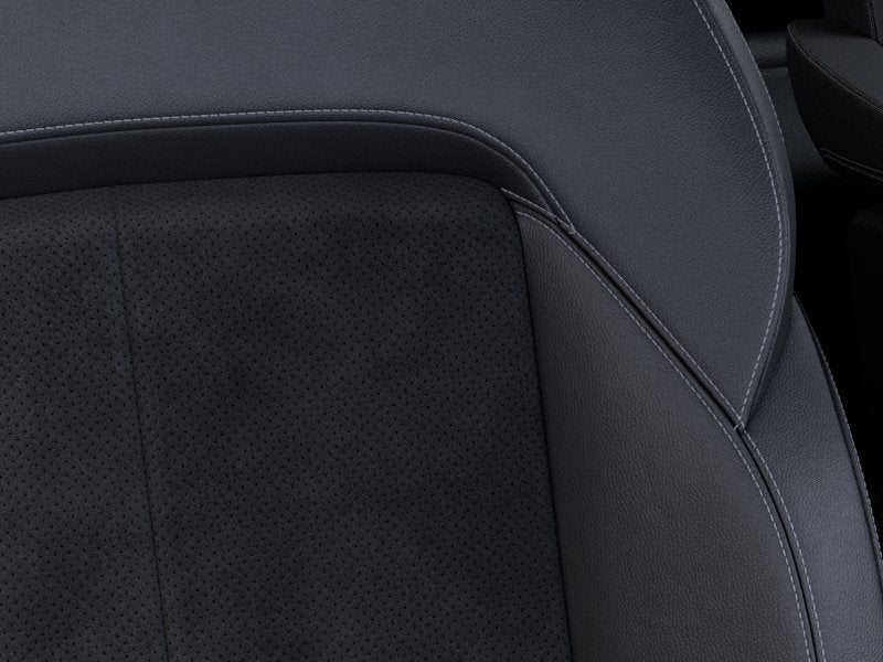 2026 Jeep Grand Cherokee L GRAND CHEROKEE L LAREDO ALTITUDE 4X2