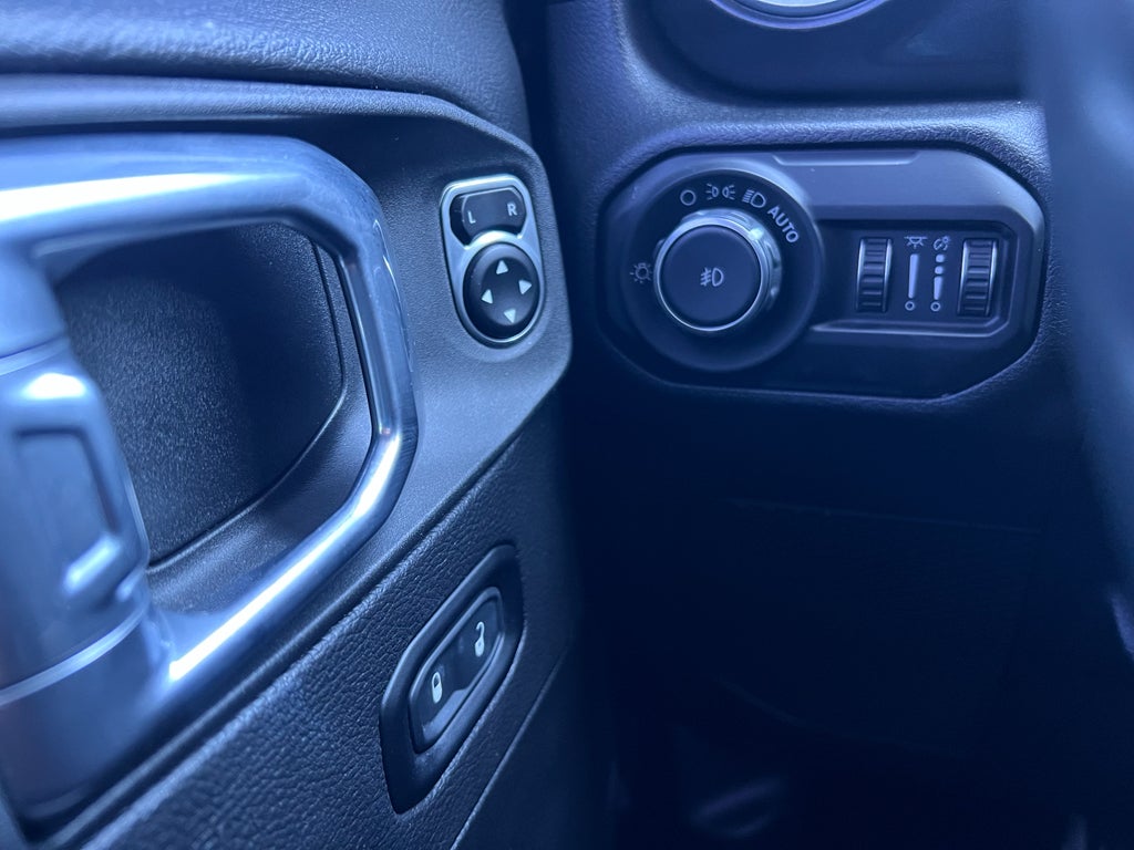 2021 Jeep Wrangler Sahara Altitude 4x4