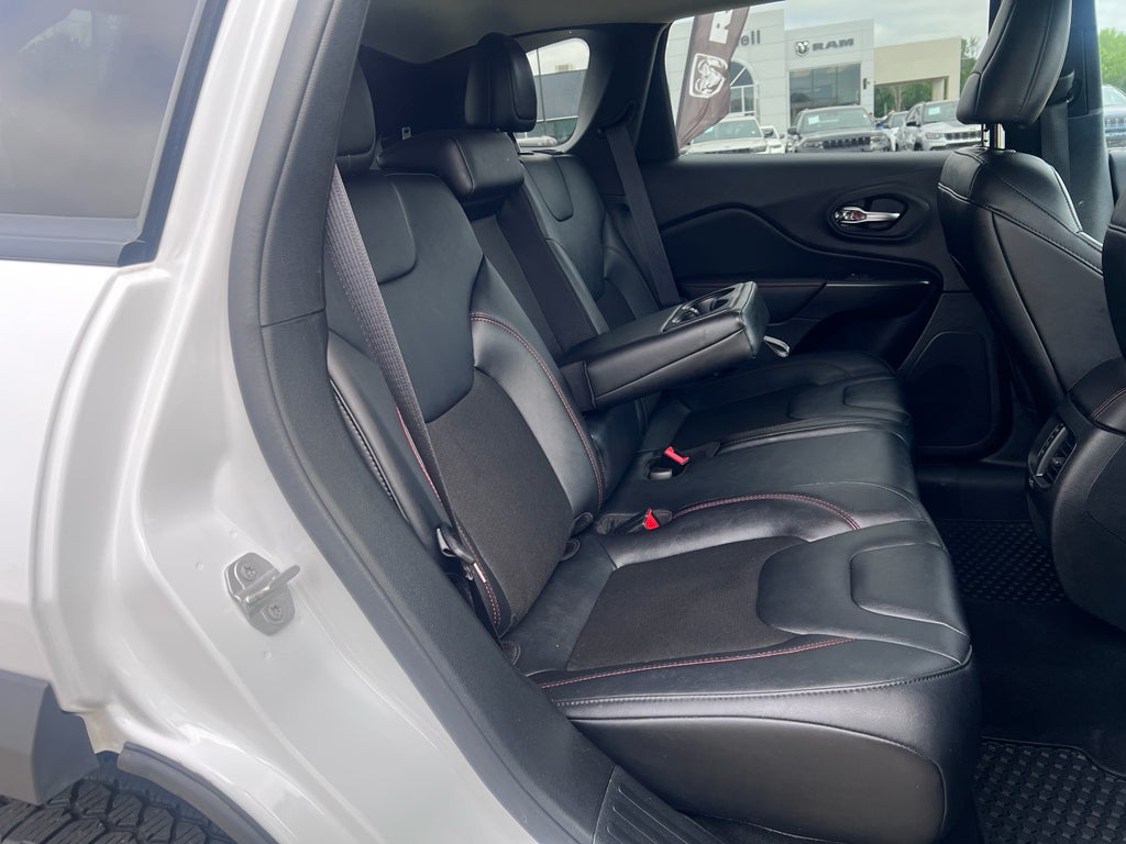 2022 Jeep Cherokee Trailhawk