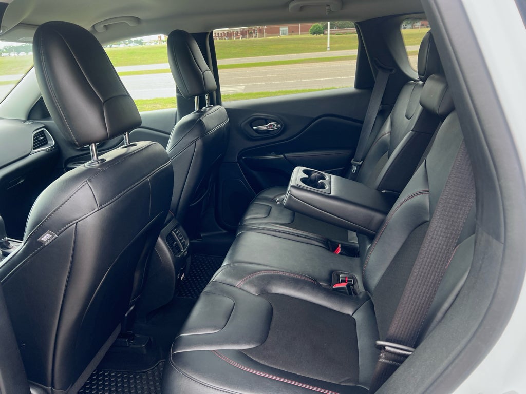 2022 Jeep Cherokee Trailhawk