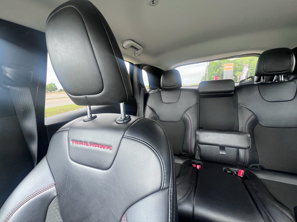 2022 Jeep Cherokee Trailhawk