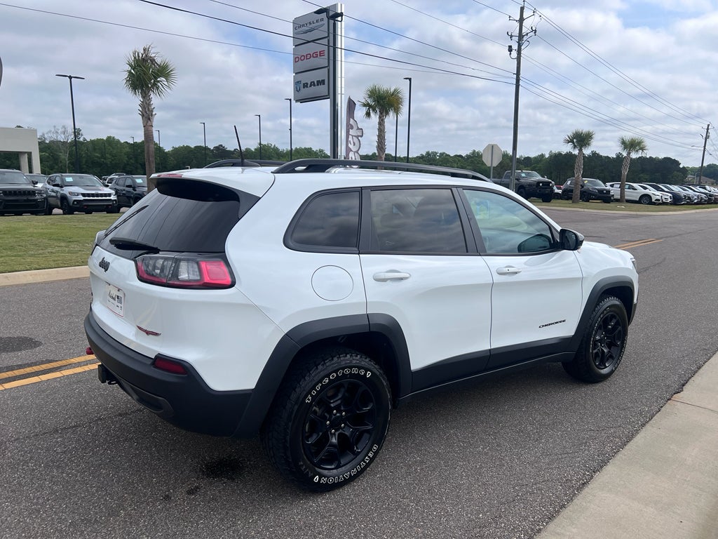 2022 Jeep Cherokee Trailhawk