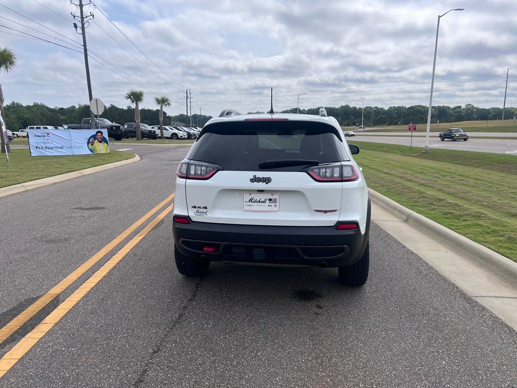 2022 Jeep Cherokee Trailhawk