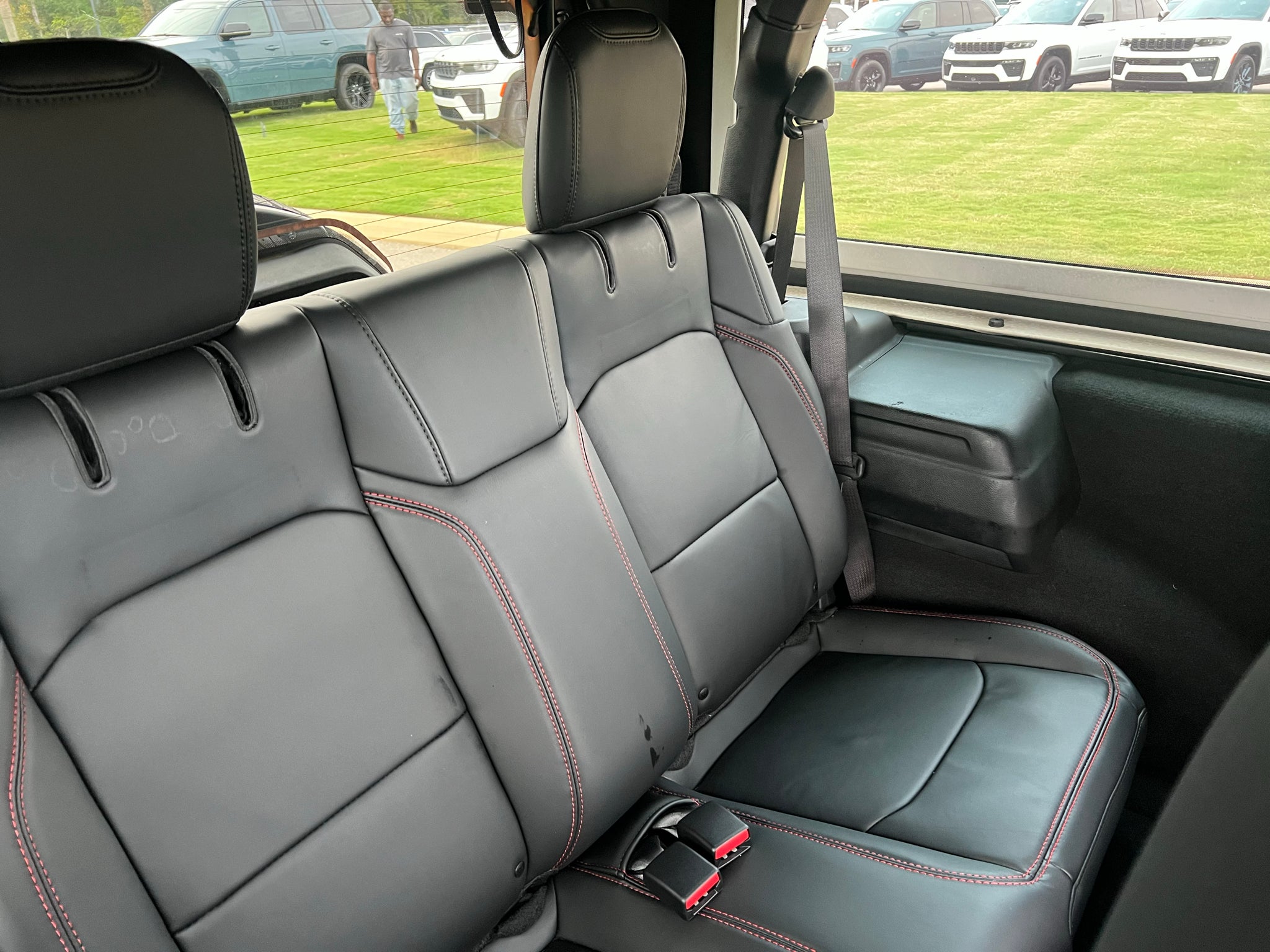 2024 Jeep Wrangler 2-Door Recon 4x4