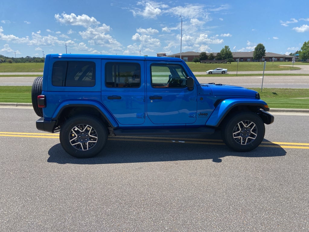 2025 Jeep Wrangler WRANGLER 4-DOOR SAHARA