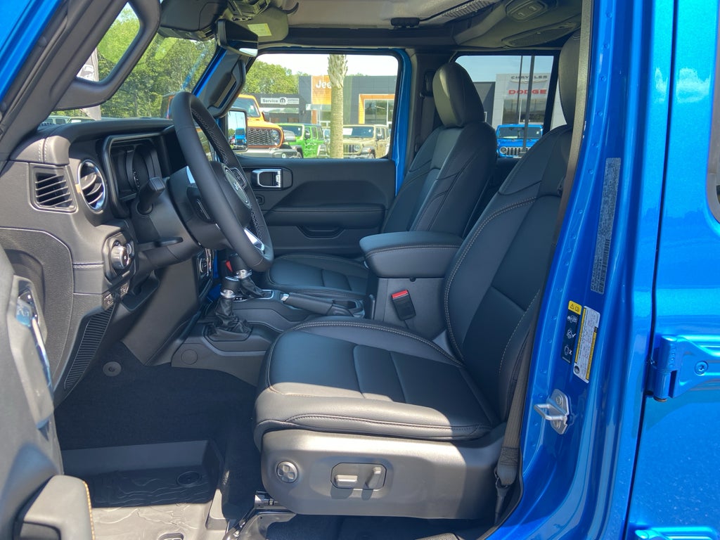 2025 Jeep Wrangler WRANGLER 4-DOOR SAHARA