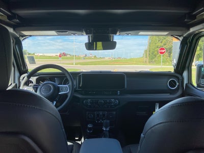 2025 Jeep Wrangler WRANGLER 4-DOOR SAHARA