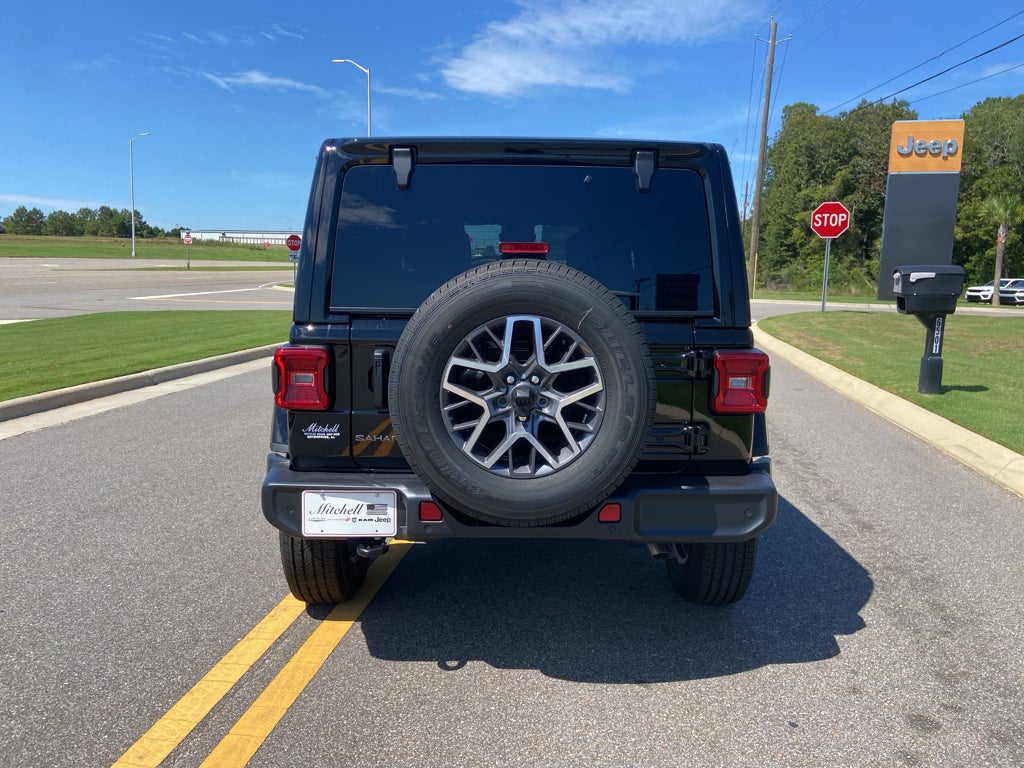 2025 Jeep Wrangler WRANGLER 4-DOOR SAHARA