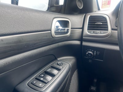 2021 Jeep Grand Cherokee Laredo X 4x2