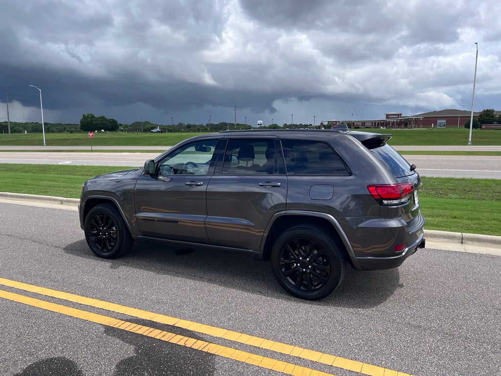 2020 Jeep Grand Cherokee Altitude