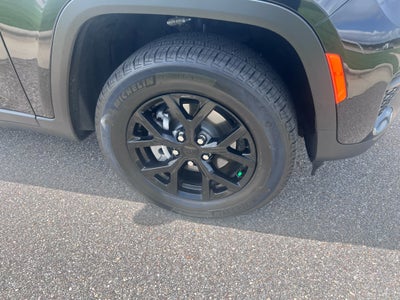 2025 Jeep Grand Cherokee Altitude X 4x2