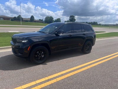 2025 Jeep Grand Cherokee Altitude X 4x2