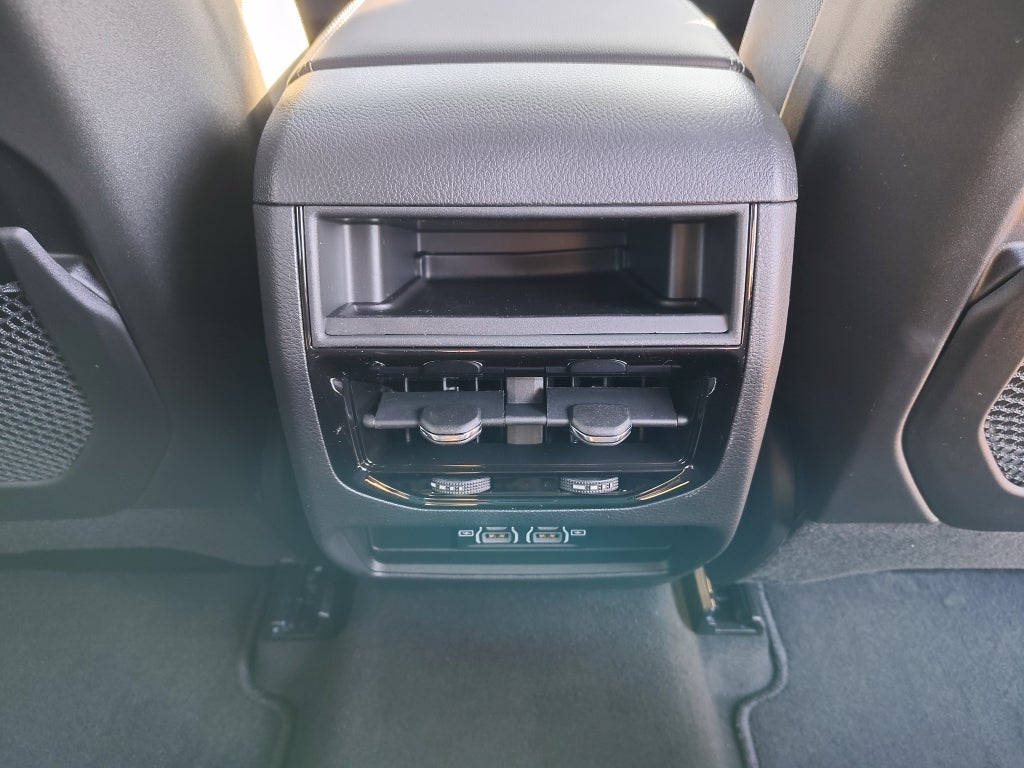 2025 Jeep Grand Cherokee GRAND CHEROKEE LAREDO X 4X2