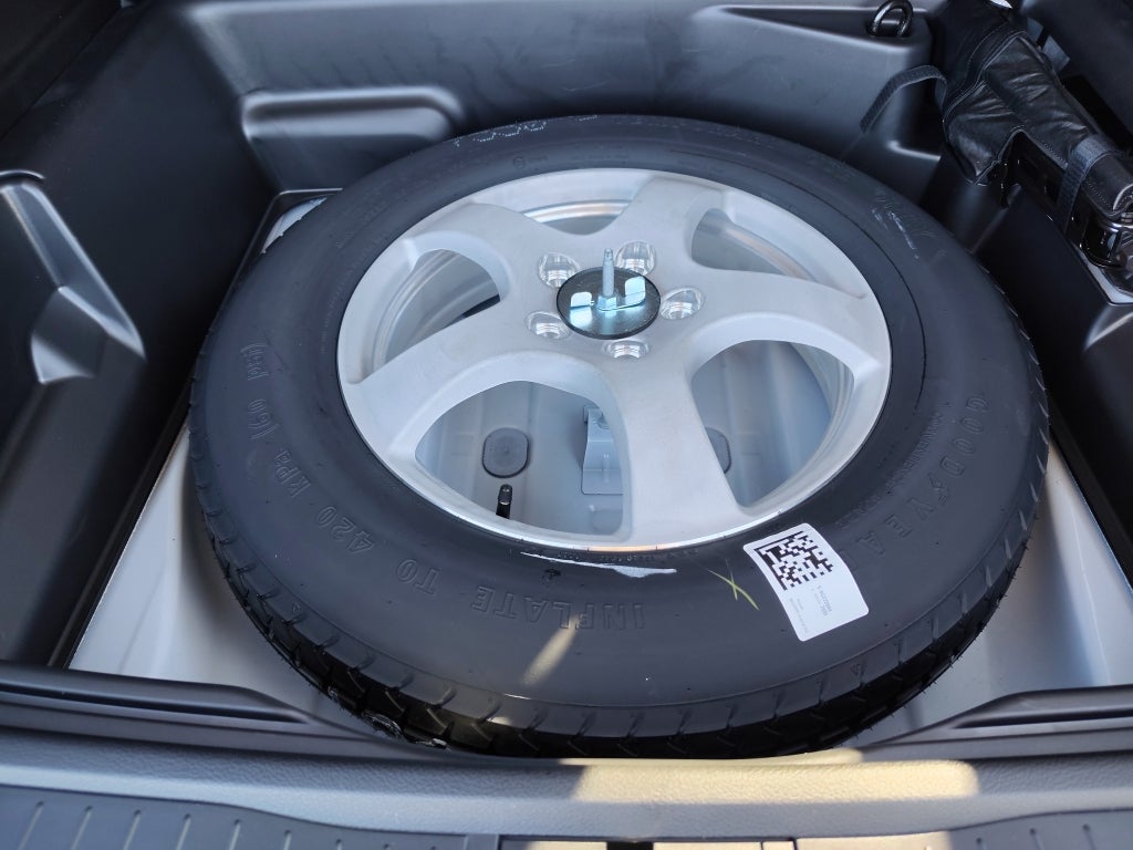 2025 Jeep Grand Cherokee GRAND CHEROKEE LAREDO X 4X2