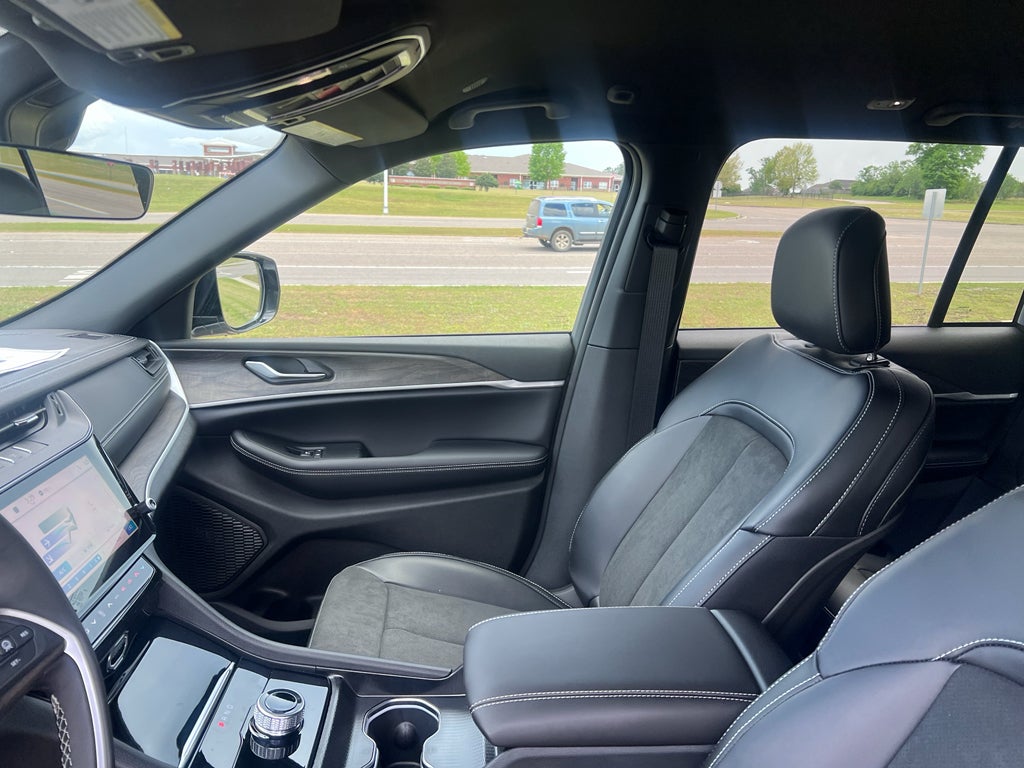 2026 Jeep Grand Cherokee GRAND CHEROKEE LAREDO ALTITUDE 4X2