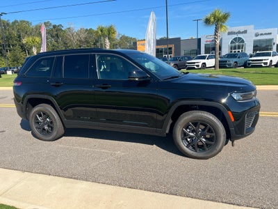 2027 Jeep Grand Cherokee GRAND CHEROKEE LAREDO ALTITUDE 4X2