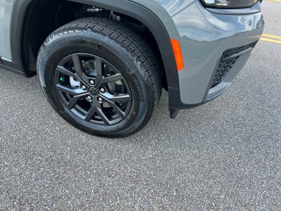 2027 Jeep Grand Cherokee GRAND CHEROKEE LAREDO ALTITUDE 4X2