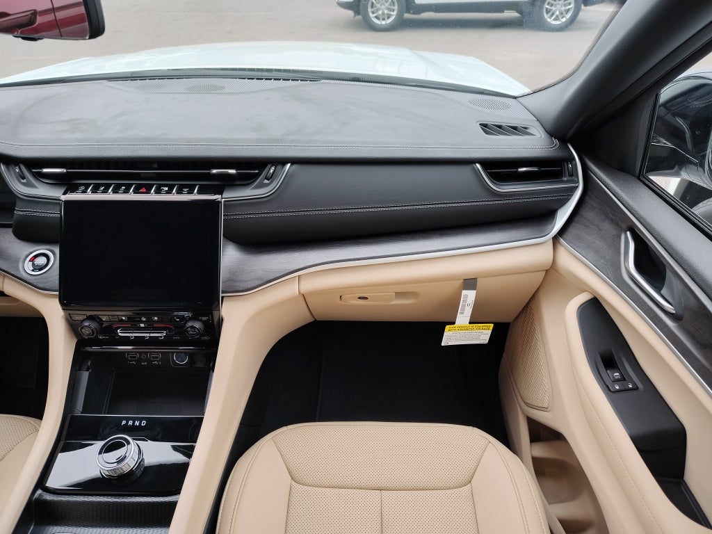 2025 Jeep Grand Cherokee GRAND CHEROKEE LIMITED 4X2