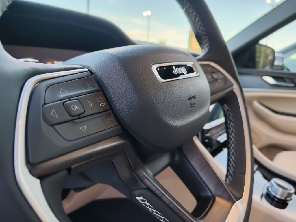 2025 Jeep Grand Cherokee GRAND CHEROKEE LIMITED 4X2