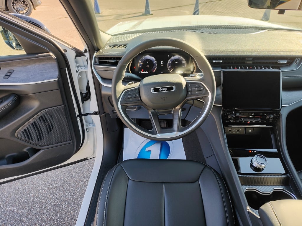 2025 Jeep Grand Cherokee GRAND CHEROKEE LIMITED 4X2