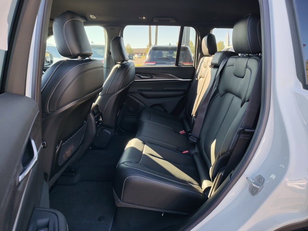 2025 Jeep Grand Cherokee GRAND CHEROKEE LIMITED 4X2