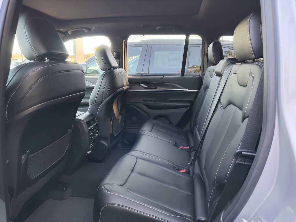 2025 Jeep Grand Cherokee GRAND CHEROKEE LIMITED 4X2