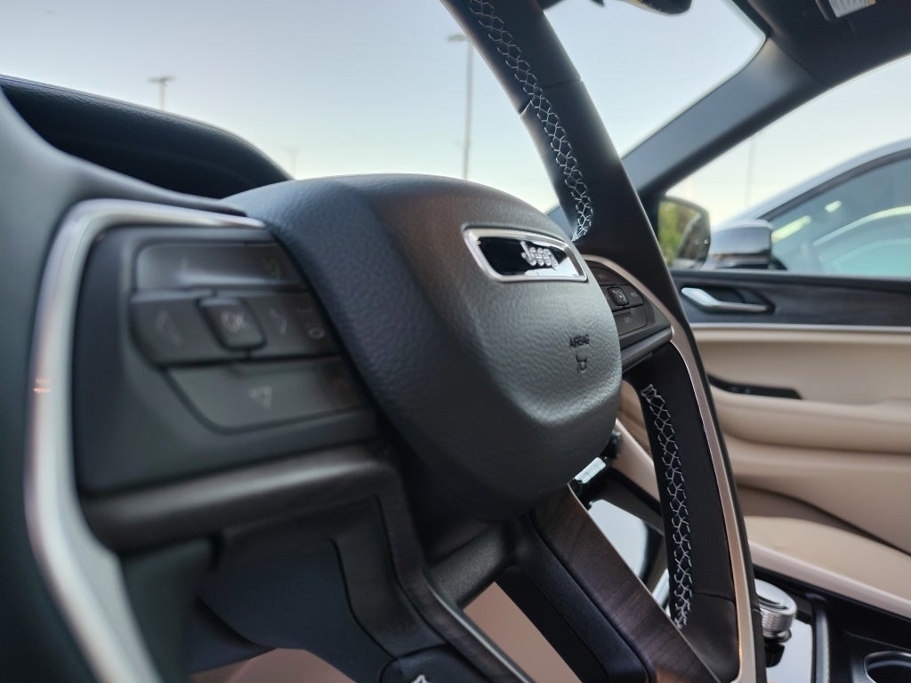 2025 Jeep Grand Cherokee GRAND CHEROKEE LIMITED 4X2