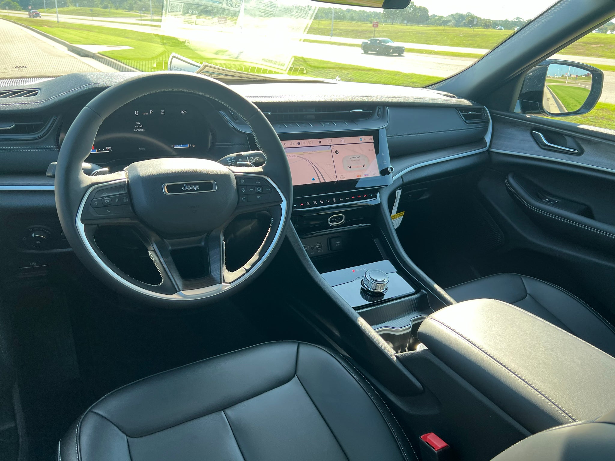 2027 Jeep Grand Cherokee GRAND CHEROKEE LIMITED 4X2
