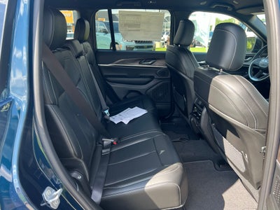 2027 Jeep Grand Cherokee GRAND CHEROKEE LIMITED 4X2