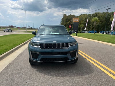 2027 Jeep Grand Cherokee GRAND CHEROKEE LIMITED 4X2