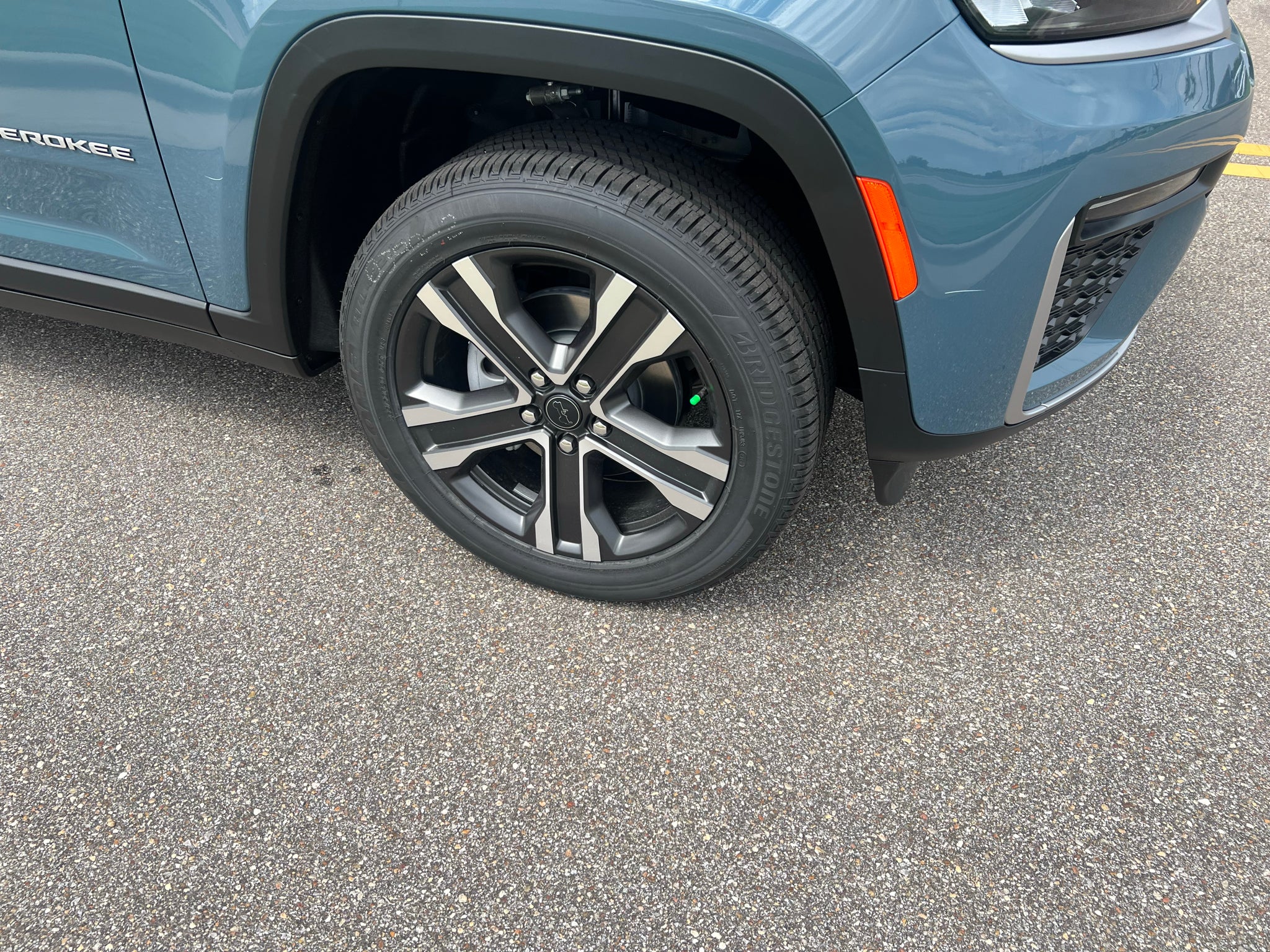 2027 Jeep Grand Cherokee GRAND CHEROKEE LIMITED 4X2