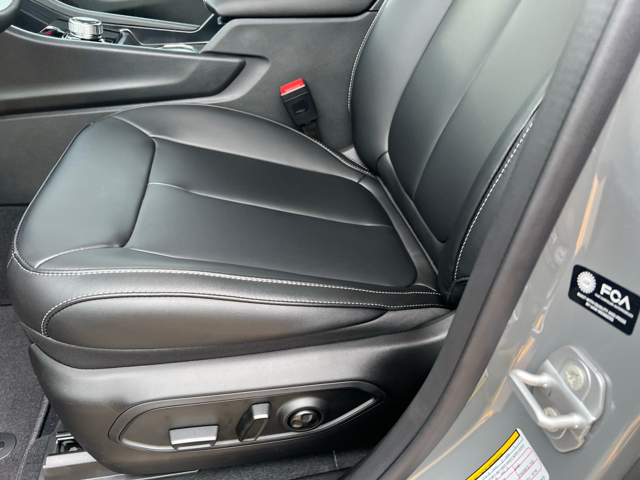 2027 Jeep Grand Cherokee GRAND CHEROKEE LIMITED 4X2