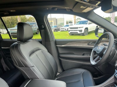 2027 Jeep Grand Cherokee GRAND CHEROKEE LIMITED 4X2