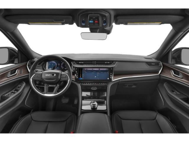 2027 Jeep Grand Cherokee GRAND CHEROKEE LIMITED 4X2