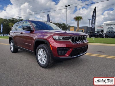 2025 Jeep Grand Cherokee GRAND CHEROKEE LAREDO X 4X4
