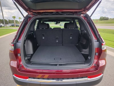 2025 Jeep Grand Cherokee GRAND CHEROKEE LAREDO X 4X4